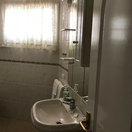 Avenida Apartamento *